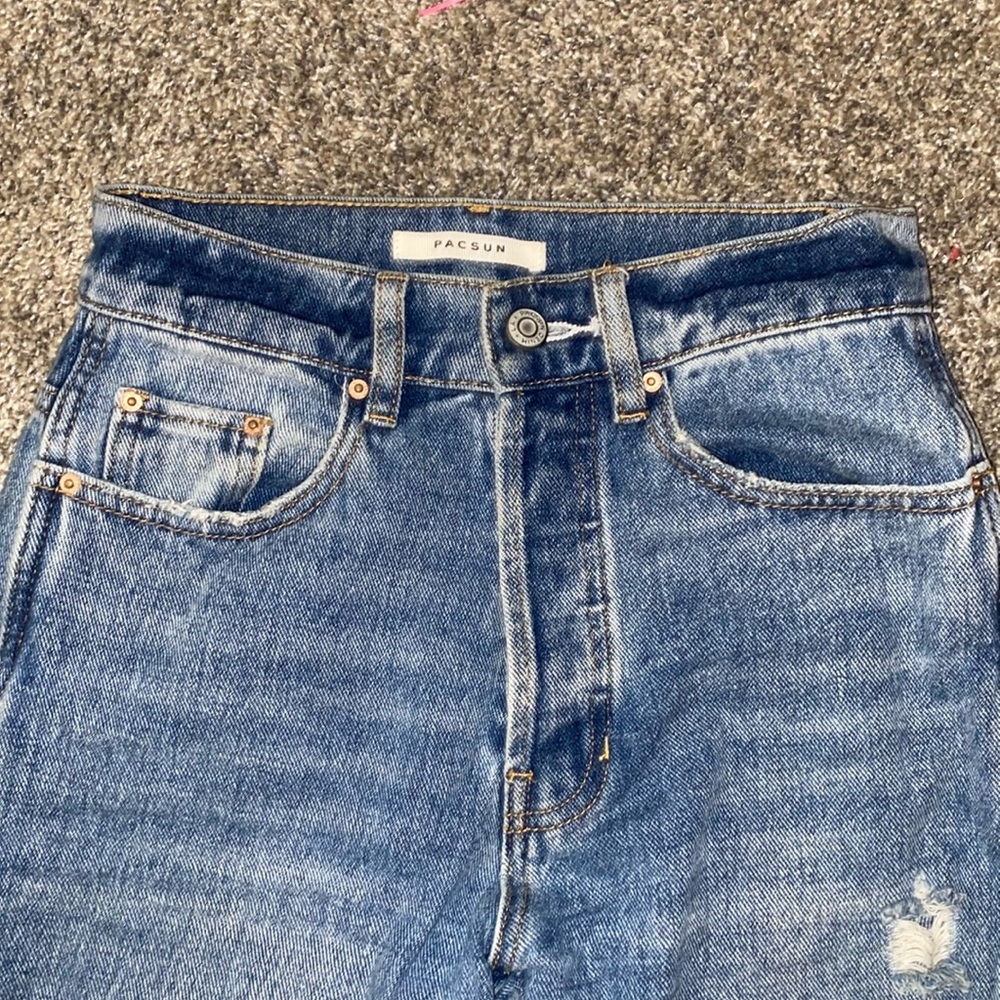 PacSun Ripped Jeans - Picture 2 of 4